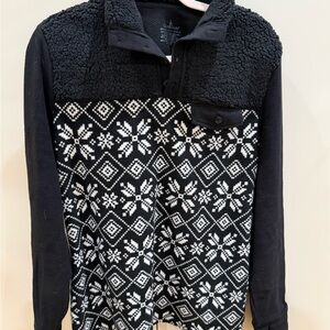 Cuddl Duds Black and White Zip Up Sweater
